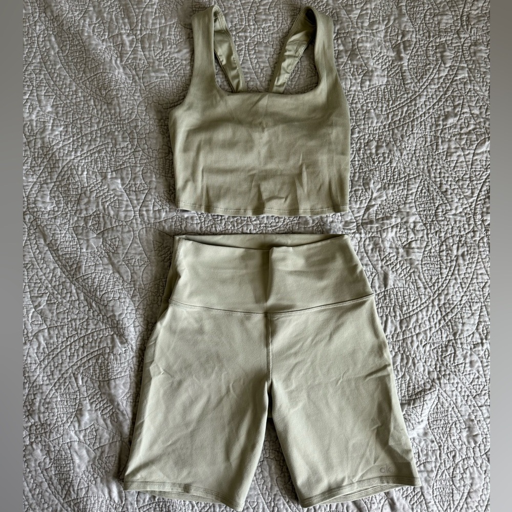 alo Yoga biker short and bra. Size Medium. Light sage